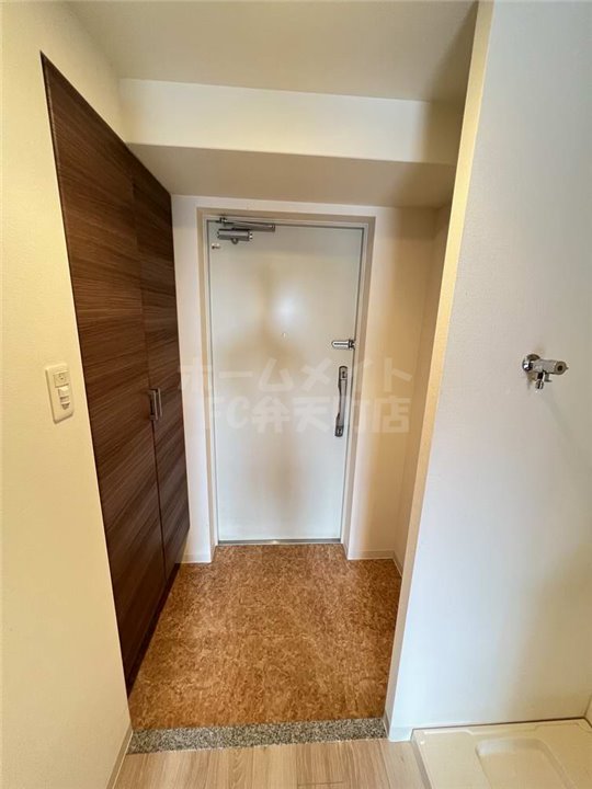 玄関　落ち着いた玄関です