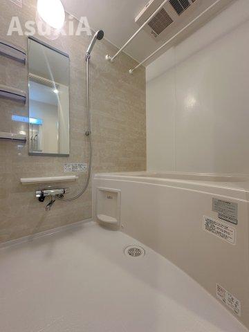 バス・シャワールーム　別タイプのお部屋の写真です