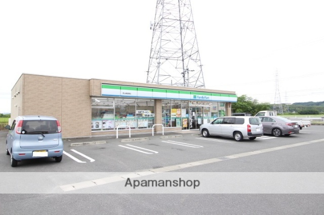 コンビニ　ファミリーマート／岡山南庭瀬店（コンビニ）まで600m