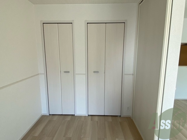 収納　お部屋の一番広いクローゼットはこちらです