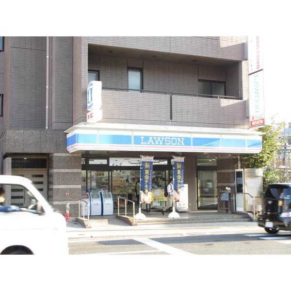 コンビニ　ローソン長崎市役所前店（コンビニ）まで6m