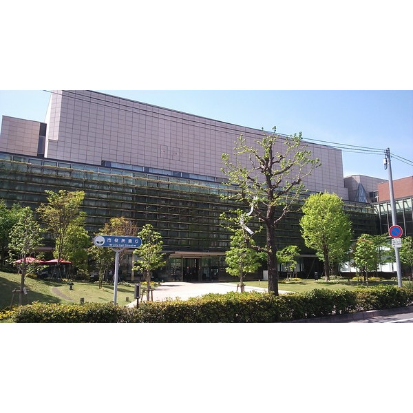 図書館　長崎県立長崎図書館（図書館）まで479m