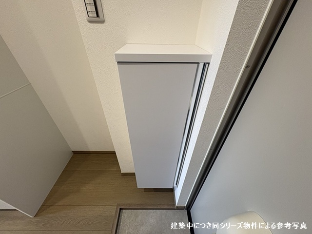 玄関　シューズボックス付きの玄関です♪