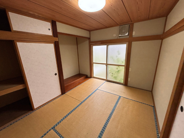 大舘貸家の居間写真