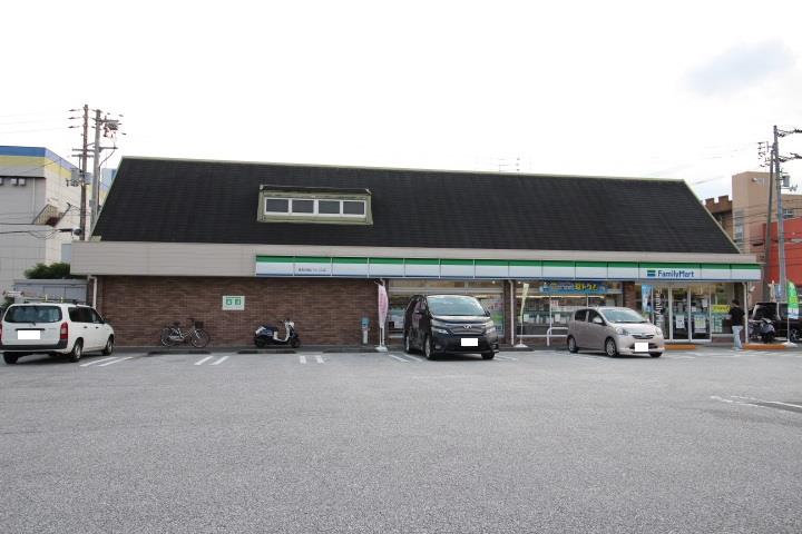 コンビニ　ファミリーマート高知介良バイパス店（コンビニ）まで894m