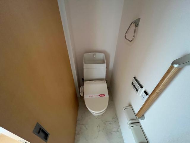 東武伊勢崎線 加須駅 徒歩18分 2階建 築10年のトイレ写真