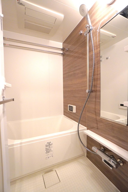 バス・シャワールーム　※写真は同タイプ住戸です。
