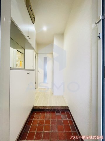 玄関　同マンション別部屋　参考写真