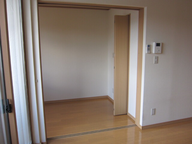 その他部屋・スペース　洋室３帖※同タイプ参考写真