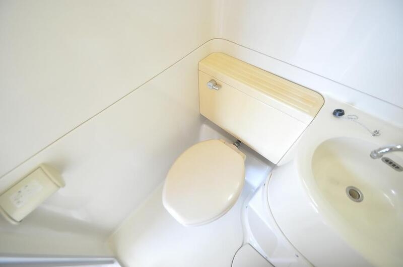 トイレ　清潔で落ち着くアナタだけのプライベート空間ですね。