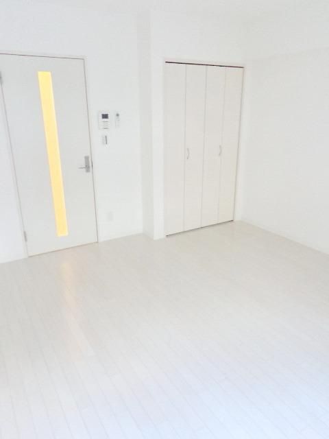 その他部屋・スペース　洋室8.4帖