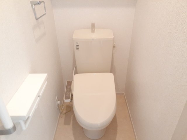 トイレ　ゆったりとした空間のトイレです