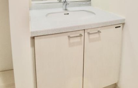 洗面設備　※別部屋の参考写真です。