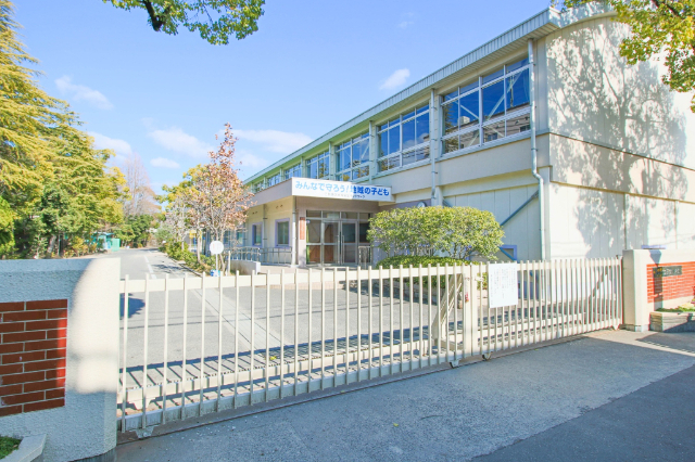 小学校　岡山市立三勲小学校（小学校）まで1087m