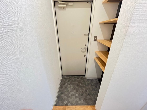 玄関　※別部屋の写真です