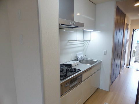 キッチン　同物件別部屋