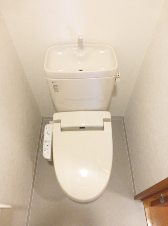 トイレ　別部屋参考写真