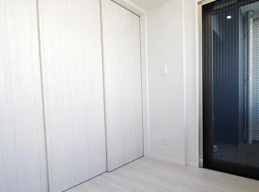 その他部屋・スペース　落ち着いて過ごせるお部屋なので、寝室にいかがでしょうか