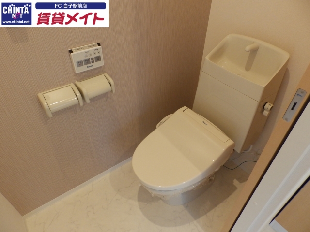 トイレ　同物件別室画像