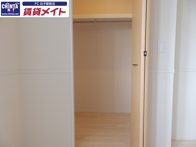 収納　同物件別室画像