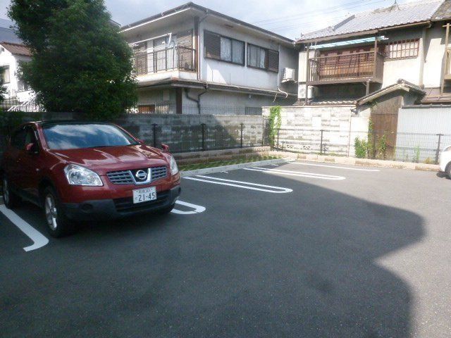 駐車場　平面駐車場です。