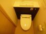 トイレ　ウォシュレット付のお洒落なトイレです。