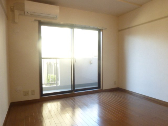 居室・リビング　居室※別部屋参考写真