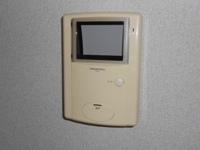 セキュリティ　TVモニター付インターホン完備（白黒）