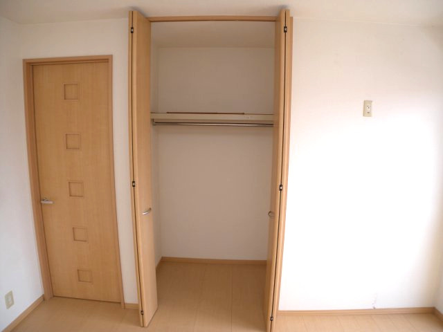 収納　サニーウィルB