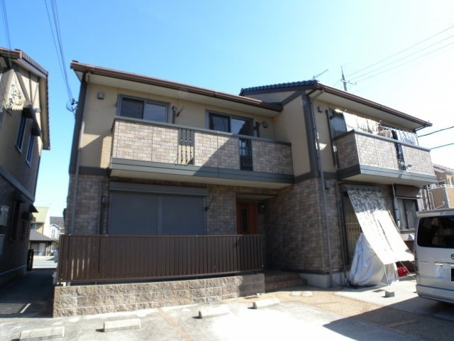 建物外観　サニーウィルB