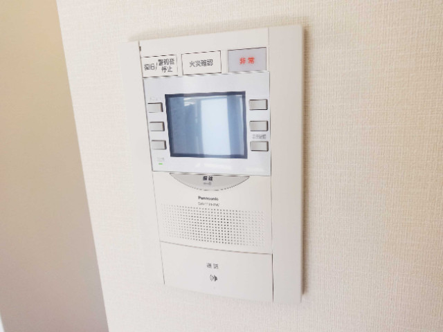 セキュリティ　来客時はモニターで確認が出来ます。