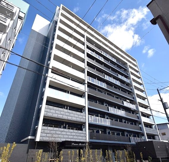 建物外観　２０２０年３月入居開始。