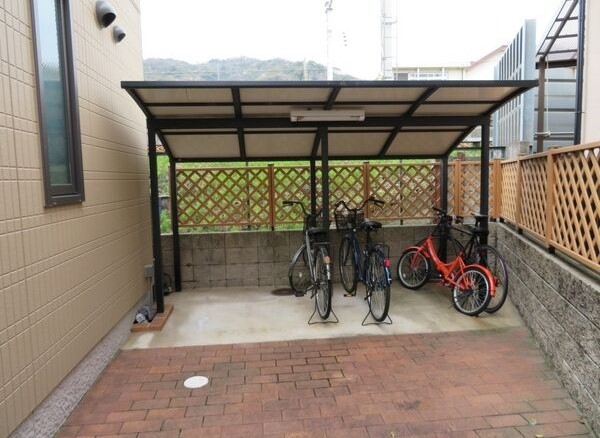 その他設備　自転車置き場です