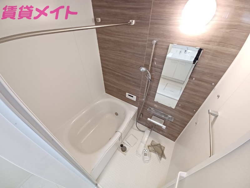 バス・シャワールーム　別部屋参考写真です