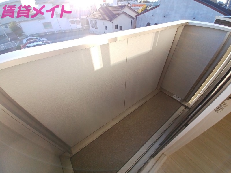 バルコニー　別部屋参考写真です