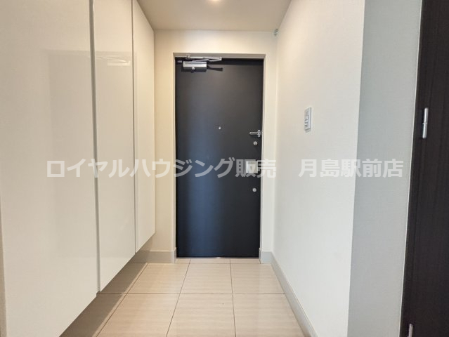 玄関　☆収納豊富な玄関☆