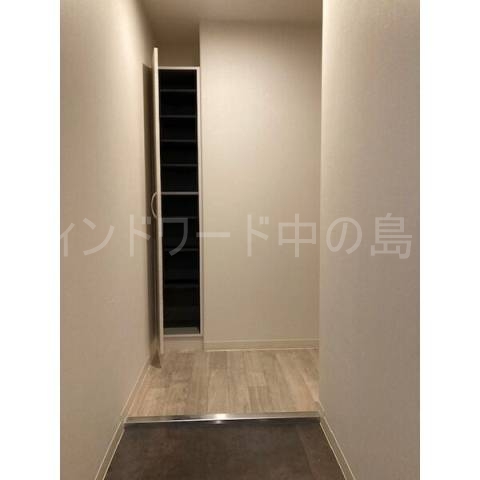 玄関　詳細は、ウィンドワード中の島店までご相談下さい。