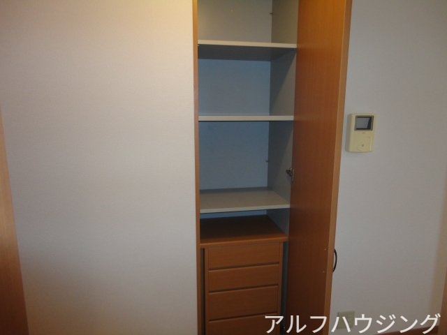 収納　リビング