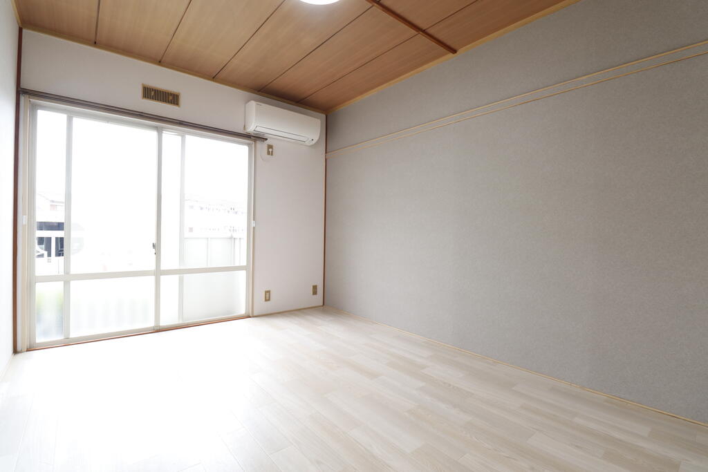 その他部屋・スペース　6帖の日当たりのいい洋室です♪