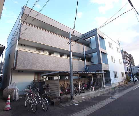 建物外観　２ＷＡＹアクセス可能です。