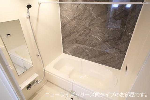 バス・シャワールーム　同タイプ
