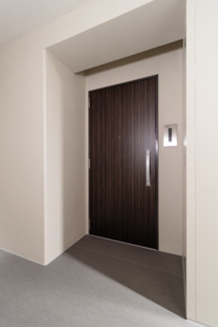 玄関　※写真は同タイプ住戸です。