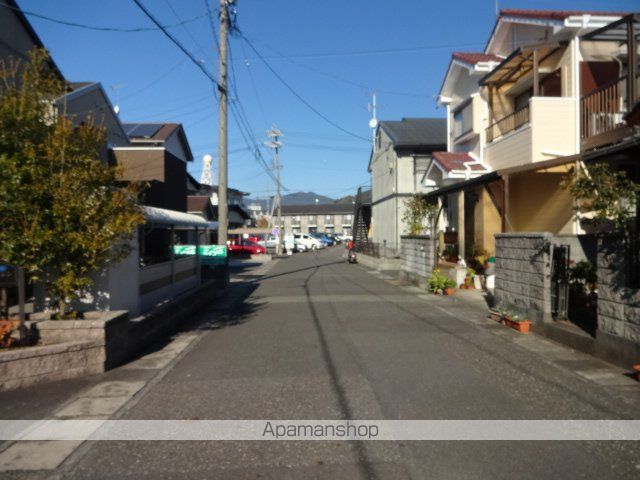 その他　前面道路（その他）まで2m