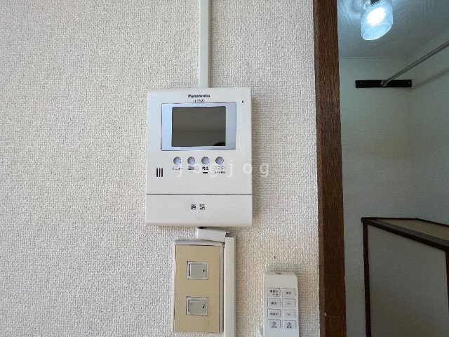 セキュリティ　モニター付きインターホン
