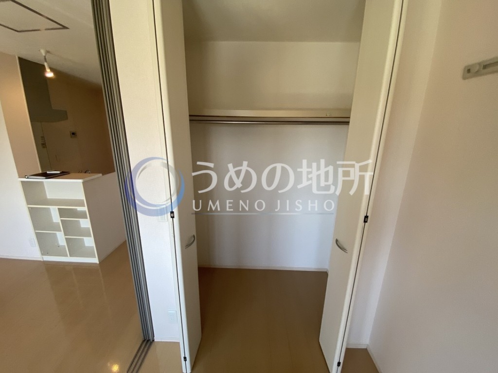 収納　洋室　収納