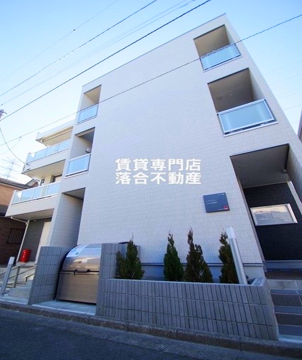 建物外観　おしゃれな建物