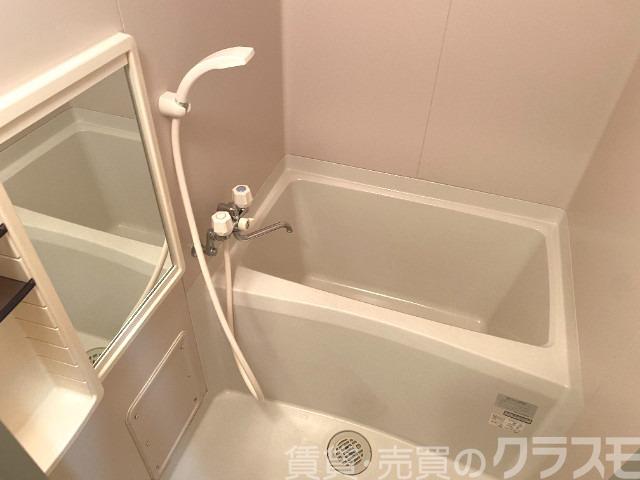 バス・シャワールーム　きれいにリフォームされています♪