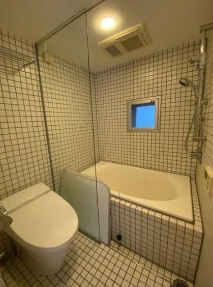 バス・シャワールーム　バス※別部屋参考写真