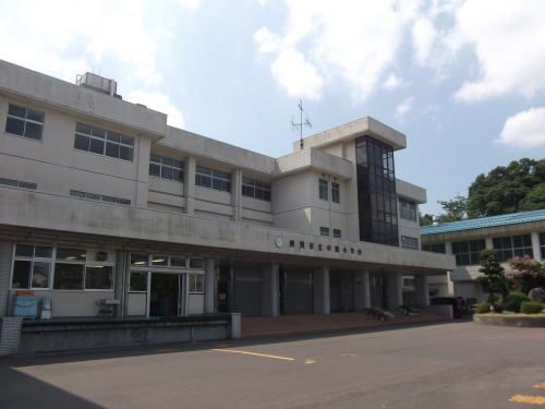 小学校　中郷小学校（小学校）まで600m