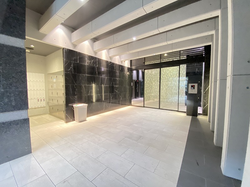 S-RESIDENCE江坂Eminenceの外観写真